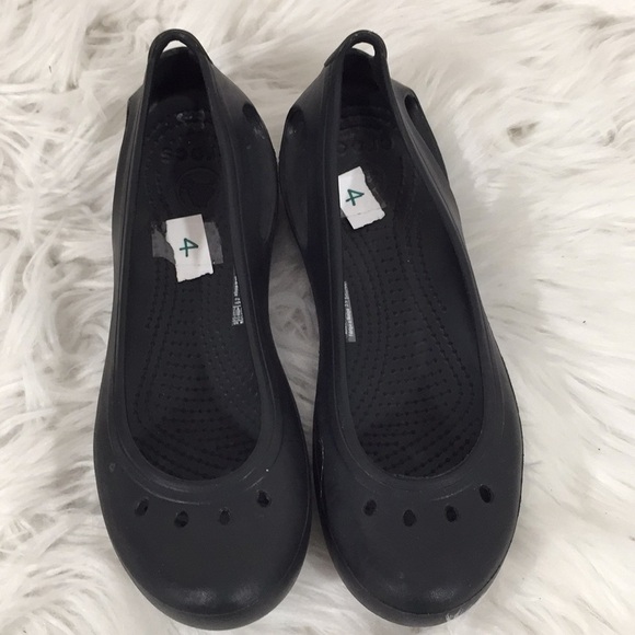 Crocs Women’s Kadee Flat Black sz 4 - Picture 7 of 13